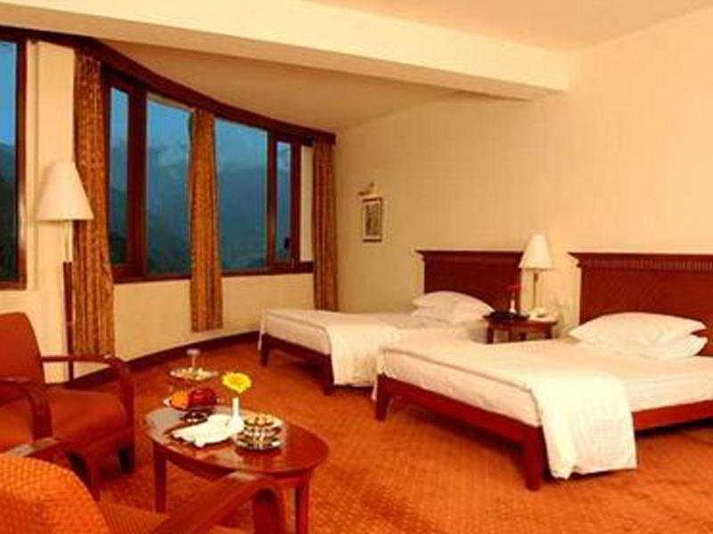 Hotel The Royal Plaza Gangtok Exterior foto